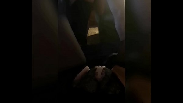 Hot MJM. Съпругът чука приятелката си пред очите на жена си. Путката на съпругата става мокра, мръсните й фантазии просто замайват ума