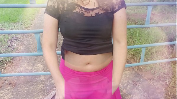 Играе във фермата, истинска домакиня, кучка кучка и нейният съпруг рогоносец в дивата природа