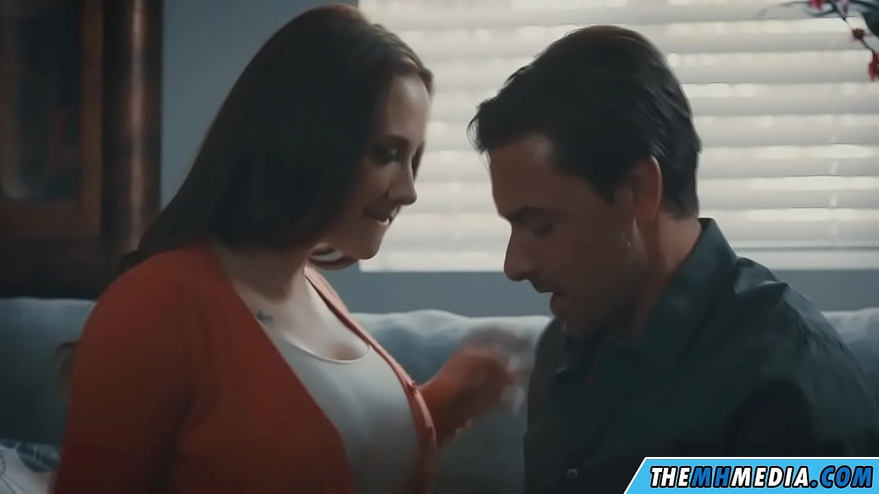 Романтичен секс с добра мама с голям бюст