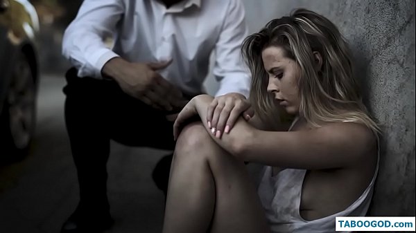 Извратени истории: бездомна тийнейджърка